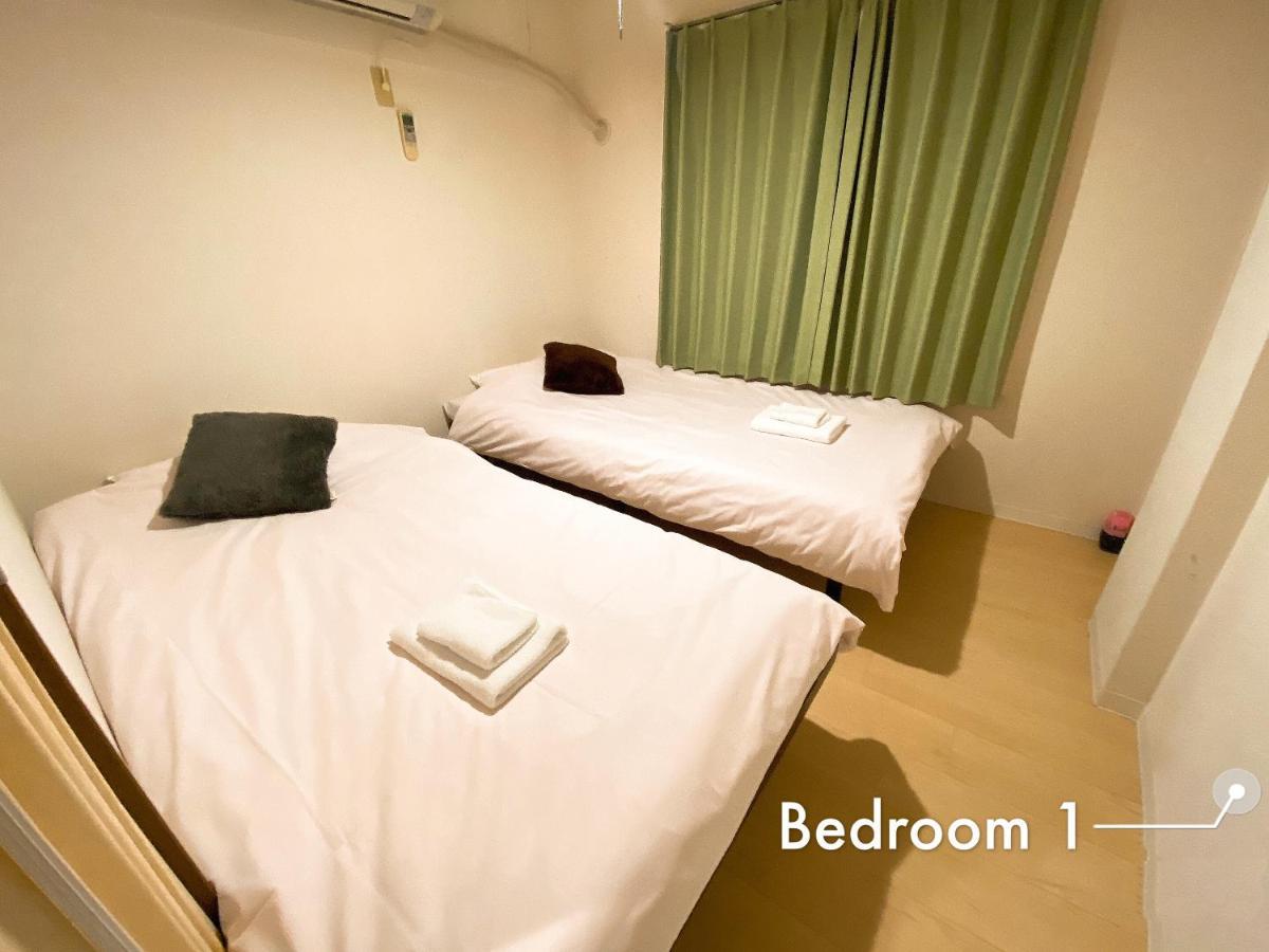 ラグジュアリ難波301 Appartement Osaka Buitenkant foto